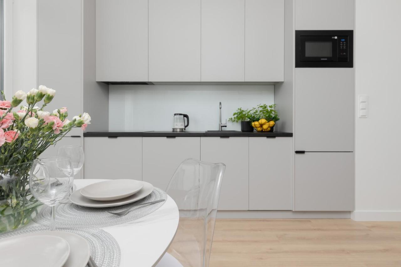 Spacious Apartment With Panoramic View Of Warsaw By Noclegi Renters Exteriör bild